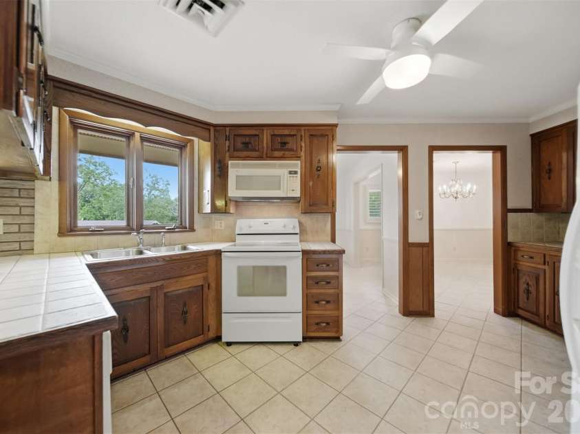 6859 River Bend Road, Claremont, NC 28610.  MLS# CAR4403349, YatesRealty ID 43391. 
