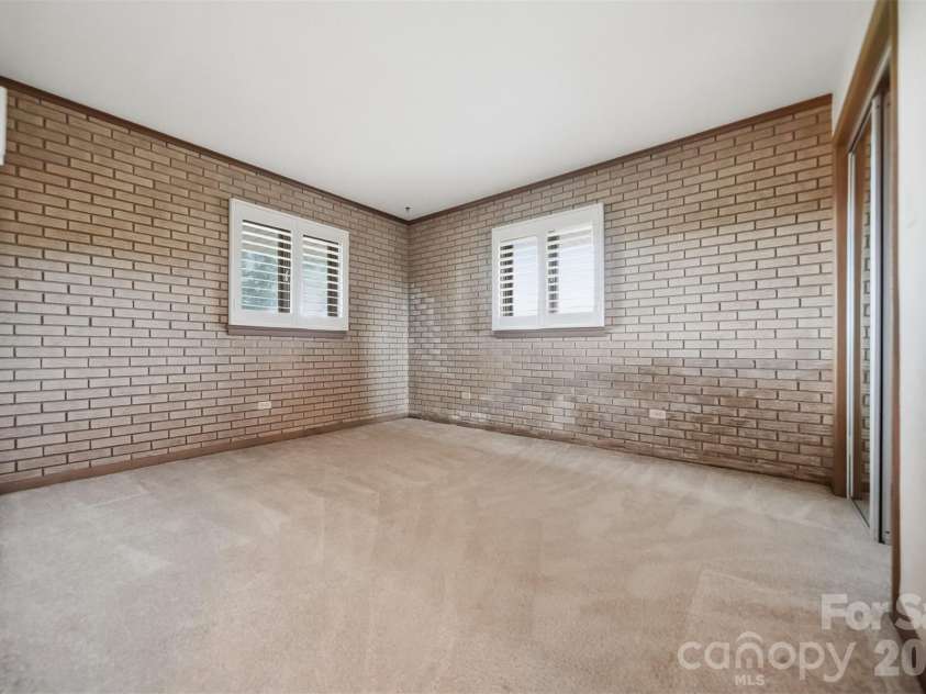 6859 River Bend Road, Claremont, NC 28610.  MLS# CAR4403349, YatesRealty ID 43391. 
