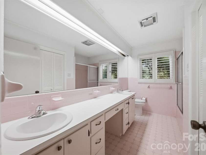 6859 River Bend Road, Claremont, NC 28610.  MLS# CAR4403349, YatesRealty ID 43391. 