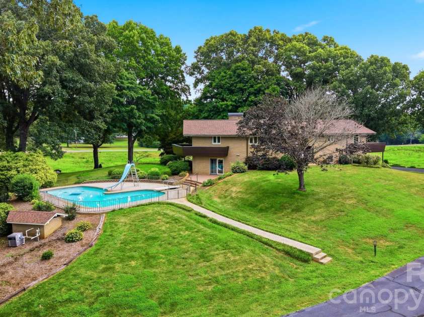 6859 River Bend Road, Claremont, NC 28610.  MLS# CAR4403349, YatesRealty ID 43391. 