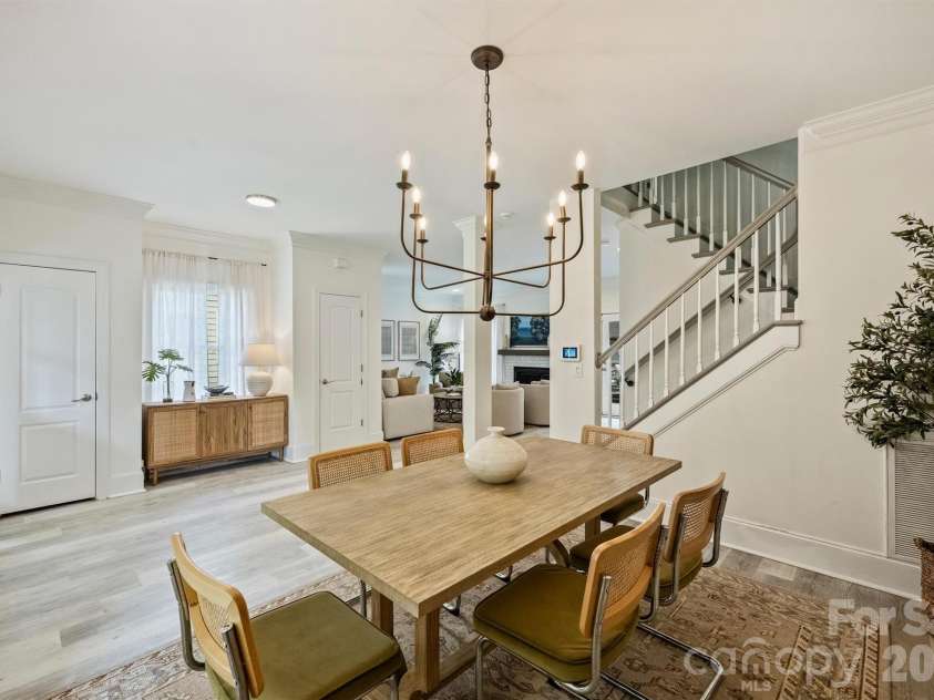 1328 Ivey Drive, Charlotte, NC 28205.  MLS# CAR4411128, YatesRealty ID 43393. 