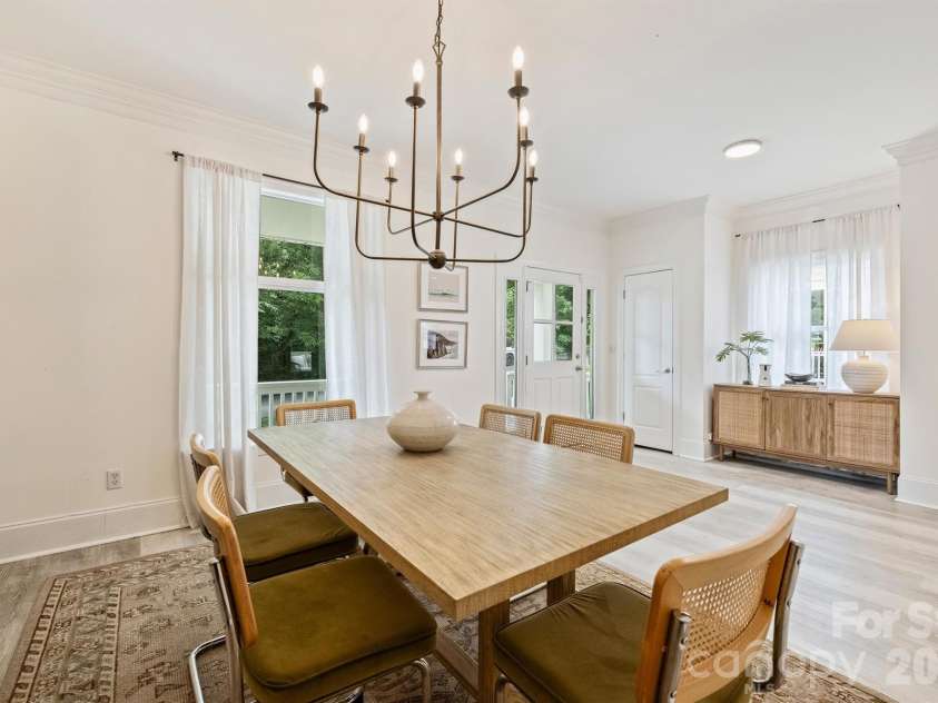 1328 Ivey Drive, Charlotte, NC 28205.  MLS# CAR4411128, YatesRealty ID 43393. 