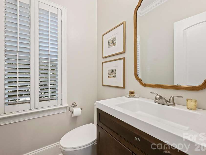 1328 Ivey Drive, Charlotte, NC 28205.  MLS# CAR4411128, YatesRealty ID 43393. 