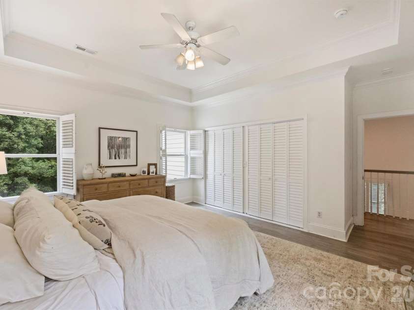 1328 Ivey Drive, Charlotte, NC 28205.  MLS# CAR4411128, YatesRealty ID 43393. 