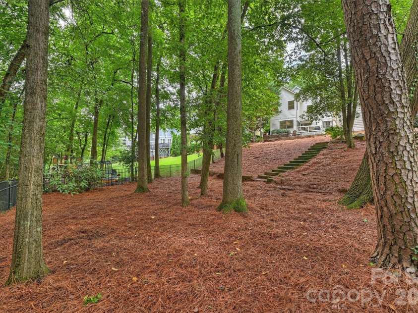 1328 Ivey Drive, Charlotte, NC 28205.  MLS# CAR4411128, YatesRealty ID 43393. 