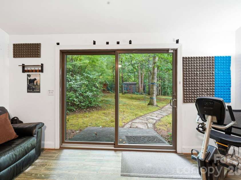 515 Dogwood Lane, Belmont, NC 28012.  MLS# CAR4408248, YatesRealty ID 43395. Detached Office