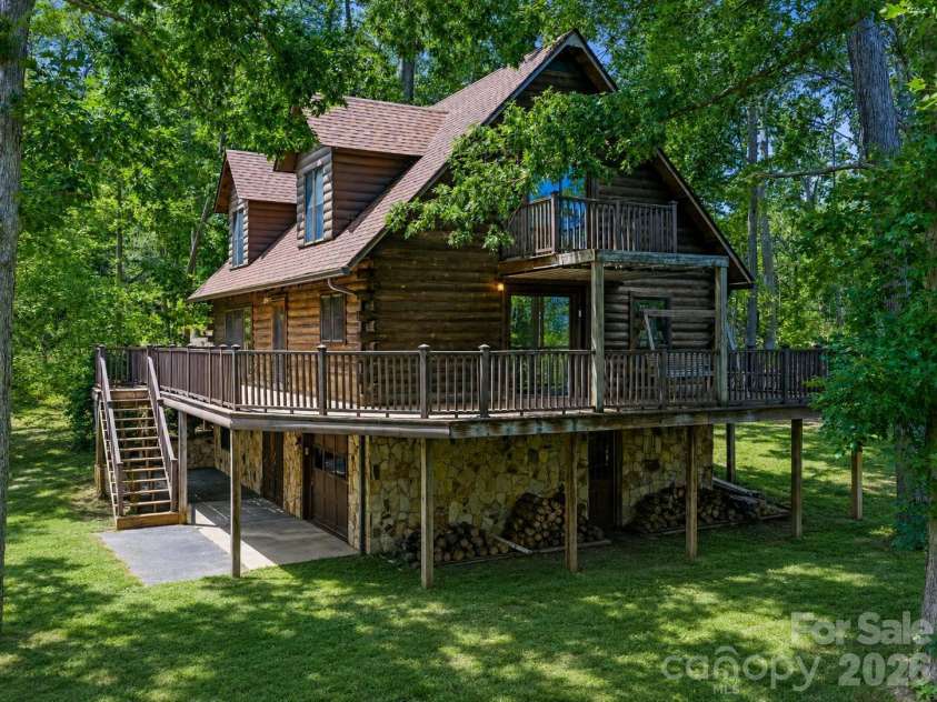 270 Dana Road, Green Mountain, NC 28740.  MLS# CAR4413619, YatesRealty ID 43396. 