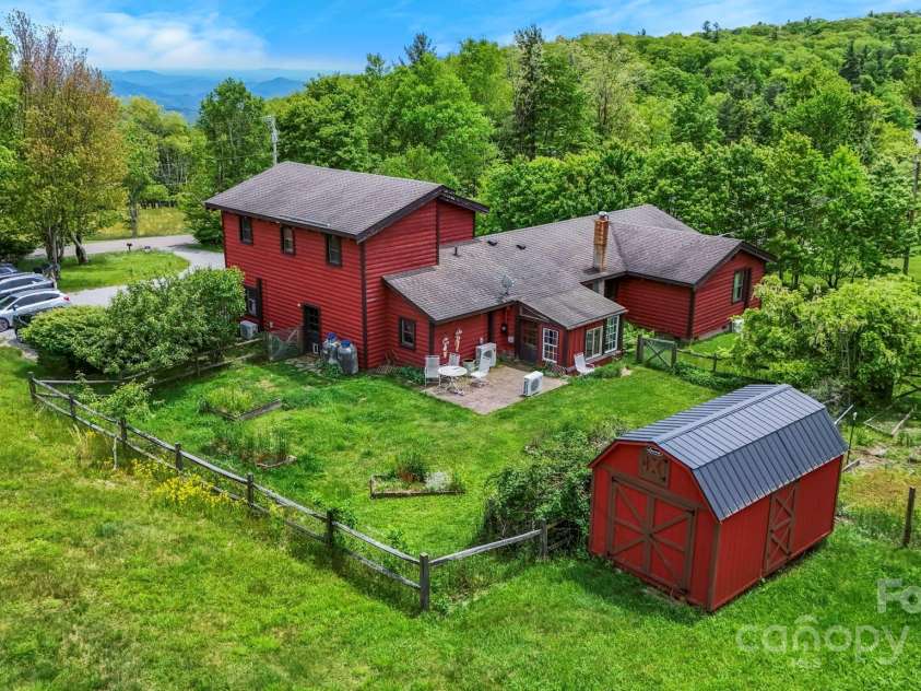 1925 Green Hill Road, Blowing Rock, NC 28605.  MLS# CAR4257812, YatesRealty ID 434. 