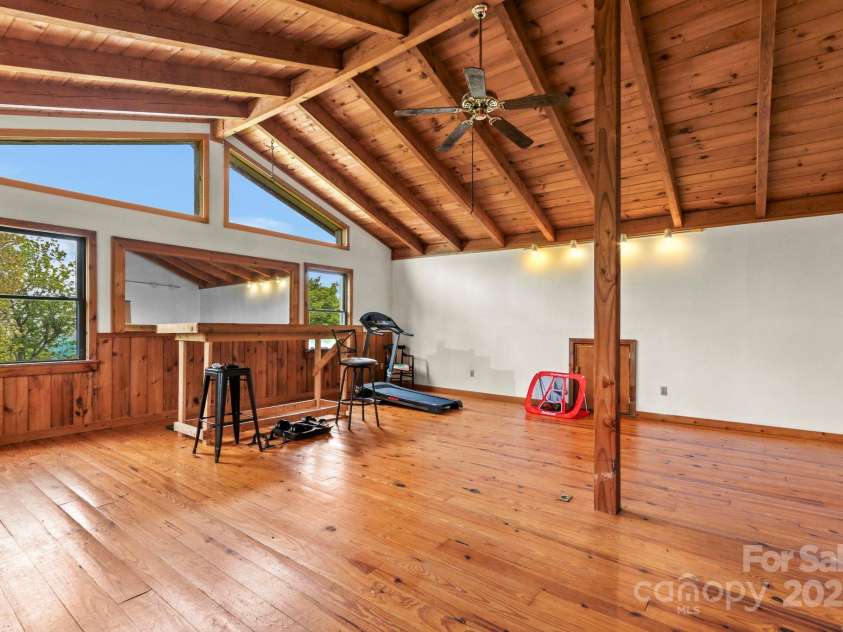 1925 Green Hill Road, Blowing Rock, NC 28605.  MLS# CAR4257812, YatesRealty ID 434. 