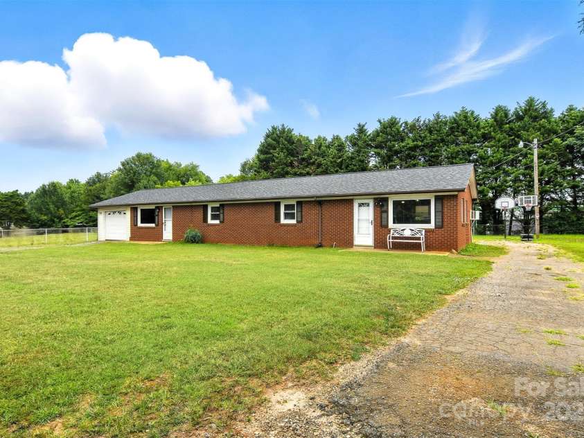 1351-1353 33rd Street, Conover, NC 28613.  MLS# CAR4286802, YatesRealty ID 4340. 