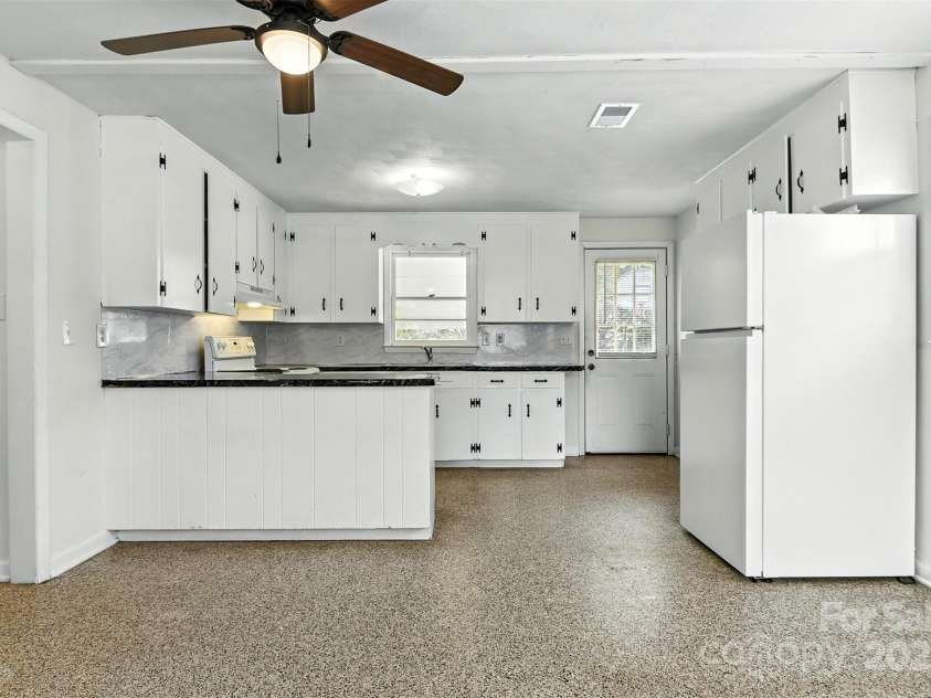 1351-1353 33rd Street, Conover, NC 28613.  MLS# CAR4286802, YatesRealty ID 4340. 