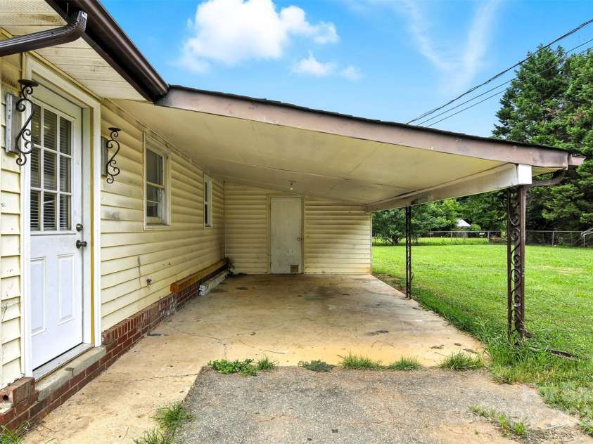 1351-1353 33rd Street, Conover, NC 28613.  MLS# CAR4286802, YatesRealty ID 4340. 