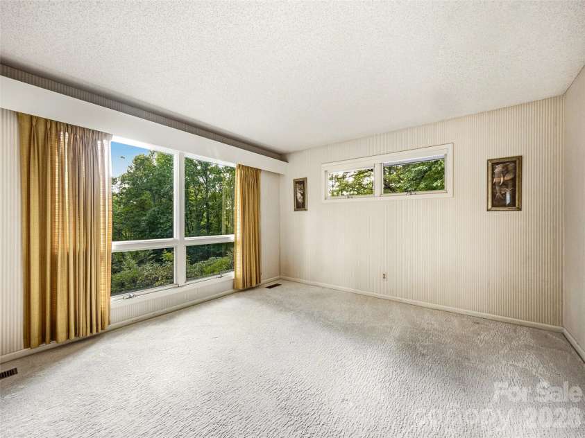 252 Middlemount Road, Pisgah Forest, NC 28768.  MLS# CAR4412181, YatesRealty ID 43401. 