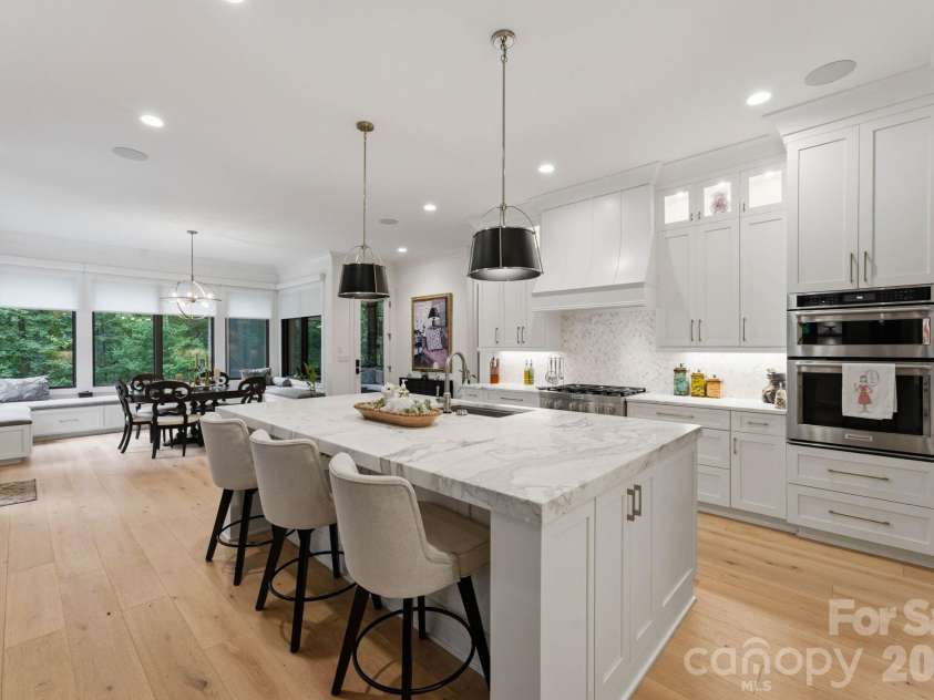 8921 Island Point Road, Charlotte, NC 28278.  MLS# CAR4408365, YatesRealty ID 43402. 