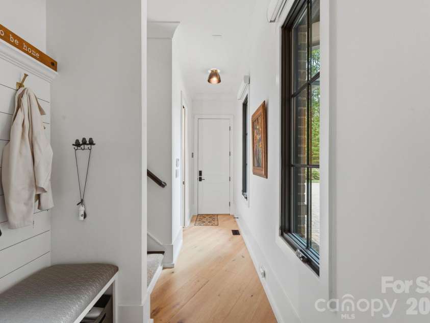 8921 Island Point Road, Charlotte, NC 28278.  MLS# CAR4408365, YatesRealty ID 43402. 