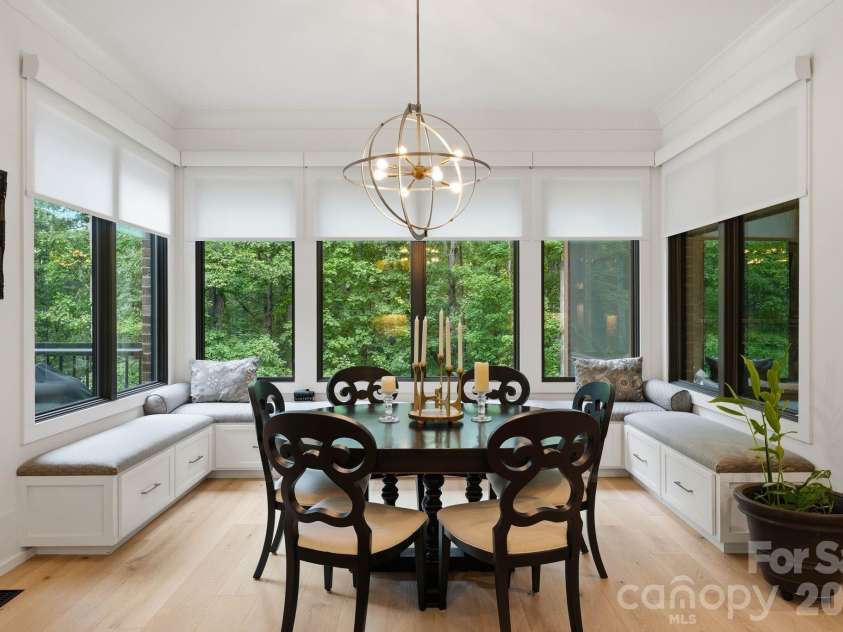 8921 Island Point Road, Charlotte, NC 28278.  MLS# CAR4408365, YatesRealty ID 43402. 