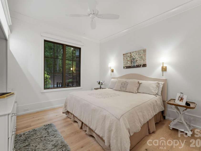 8921 Island Point Road, Charlotte, NC 28278.  MLS# CAR4408365, YatesRealty ID 43402. 
