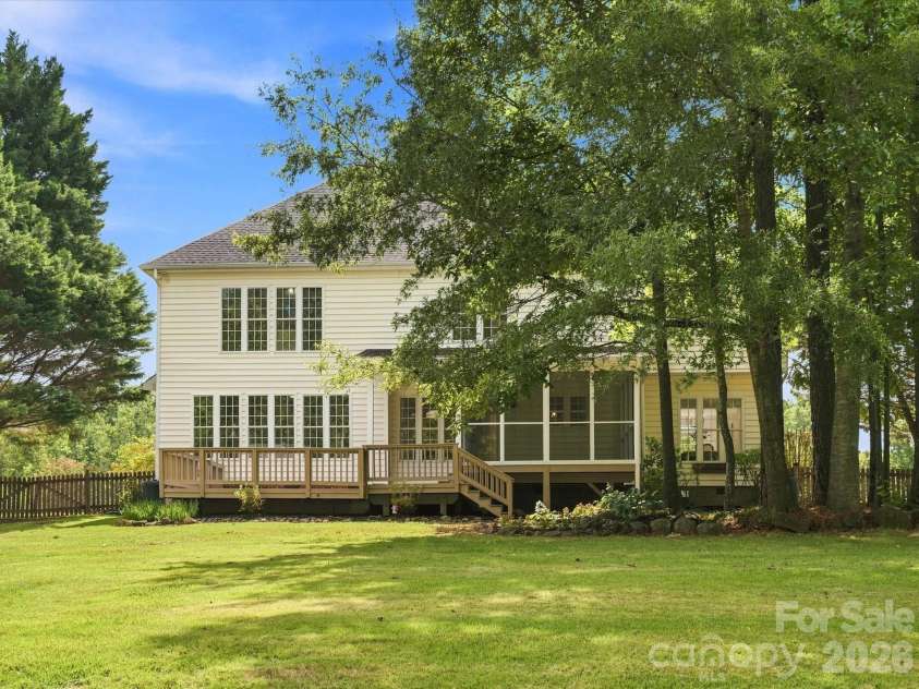 1012 Easthampton Lane, Waxhaw, NC 28173.  MLS# CAR4406705, YatesRealty ID 43403. 