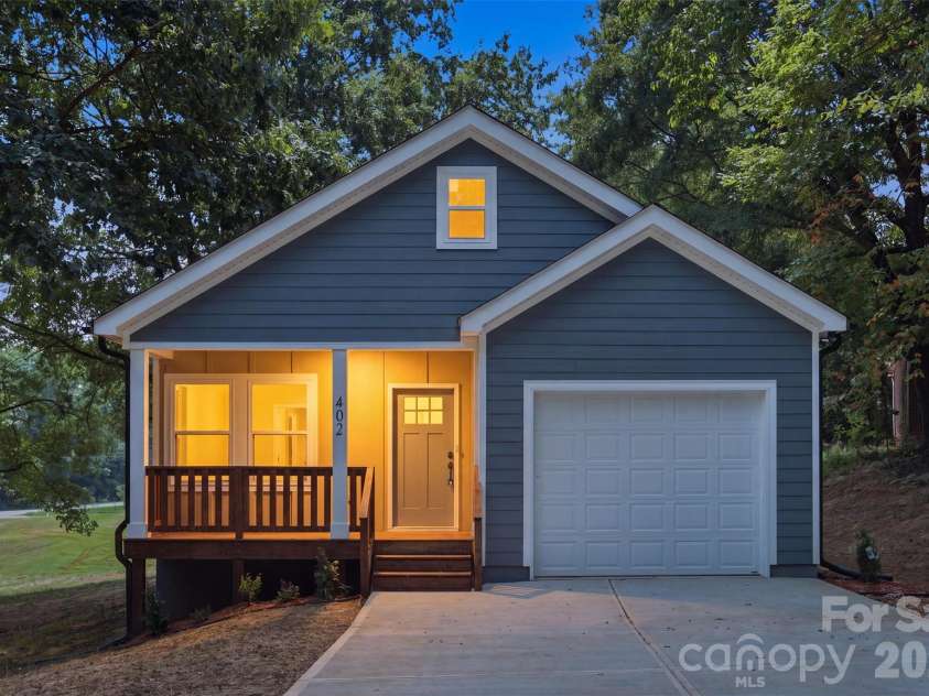 402 Brookwood Avenue, Cherryville, NC 28021.  MLS# CAR4406967, YatesRealty ID 43404. 