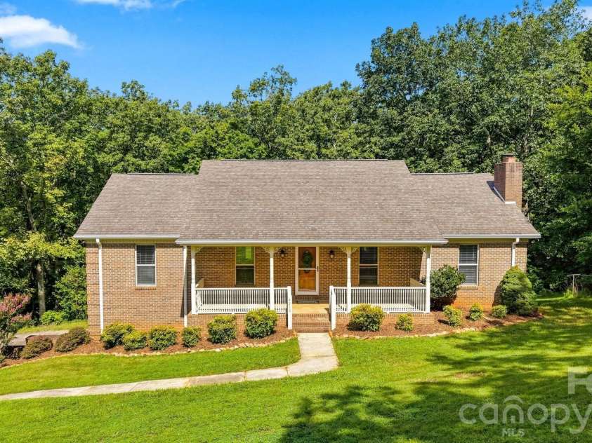 4230 Rugged Hill Road, Maiden, NC 28650.  MLS# CAR4412262, YatesRealty ID 43406. 