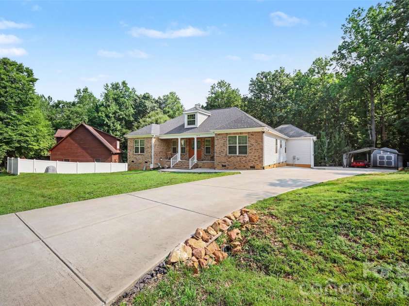 1473 Morningside Drive, Iron Station, NC 28080.  MLS# CAR4408073, YatesRealty ID 43407. 