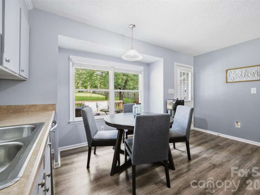 165 Obrien Place, Concord, NC 28025.  MLS# CAR4411507, YatesRealty ID 43408. Kitchen