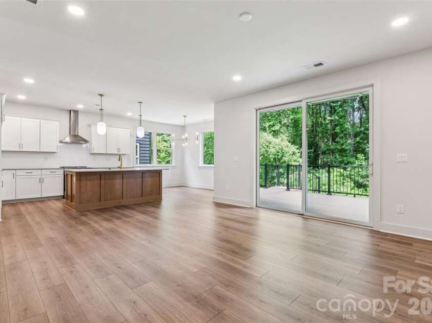 2412 Crestview Drive, Charlotte, NC 28216.  MLS# CAR4332817, YatesRealty ID 43411. 