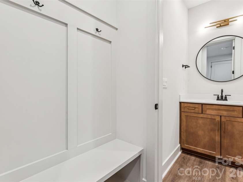 2412 Crestview Drive, Charlotte, NC 28216.  MLS# CAR4332817, YatesRealty ID 43411. 