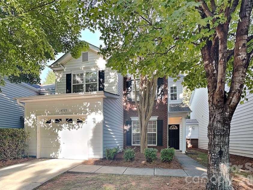 6523 Avonlea Court, Charlotte, NC 28269.  MLS# CAR4409482, YatesRealty ID 43413. 