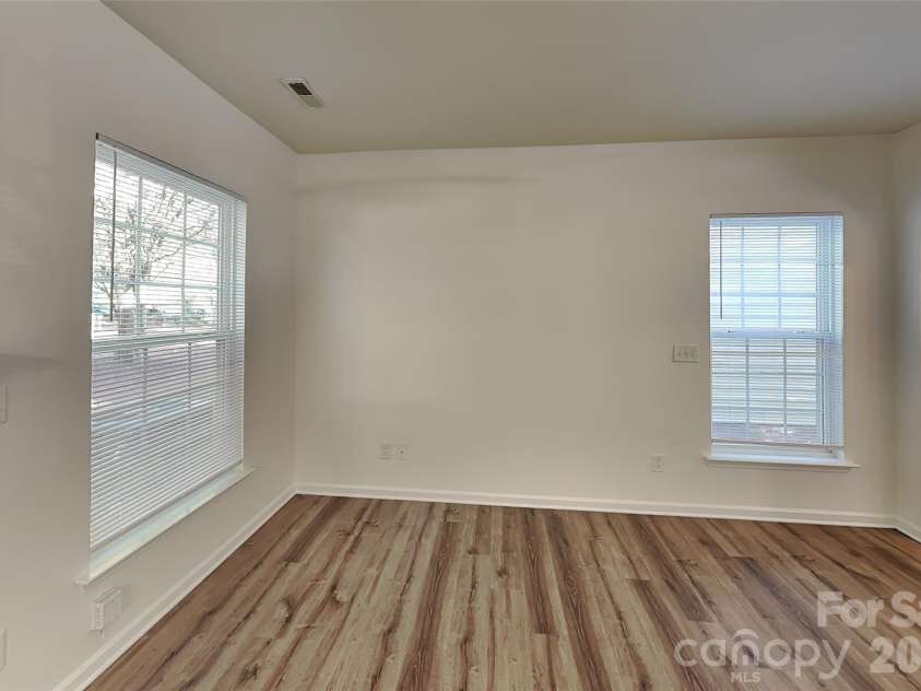 6523 Avonlea Court, Charlotte, NC 28269.  MLS# CAR4409482, YatesRealty ID 43413. 