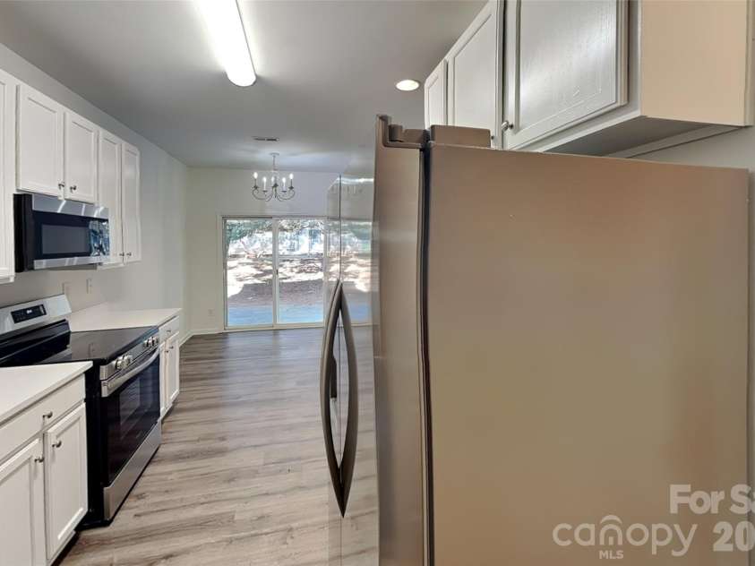 6523 Avonlea Court, Charlotte, NC 28269.  MLS# CAR4409482, YatesRealty ID 43413. 