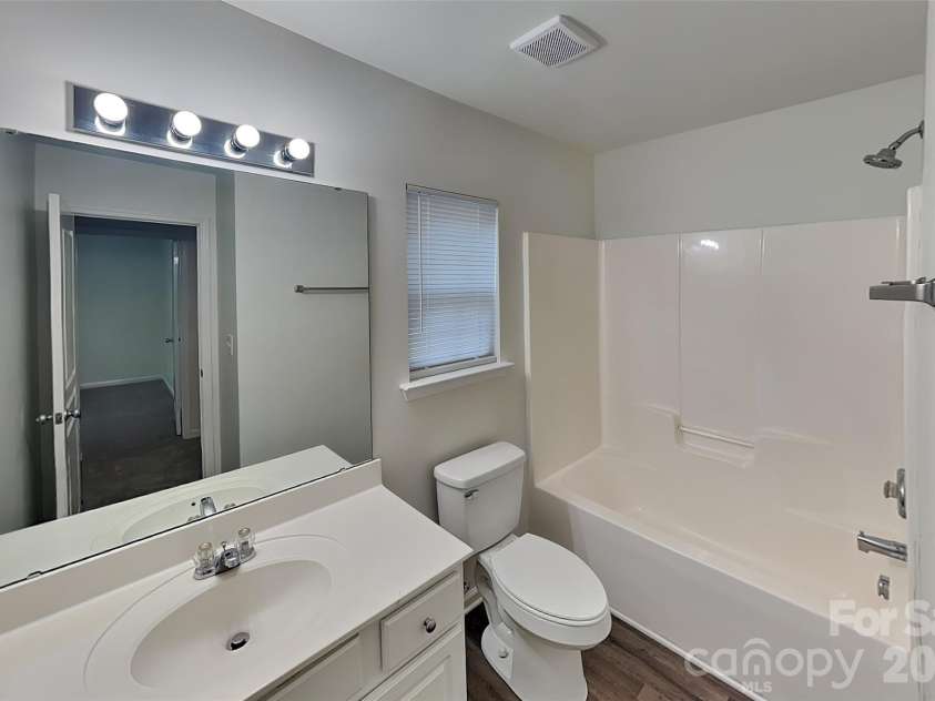 6523 Avonlea Court, Charlotte, NC 28269.  MLS# CAR4409482, YatesRealty ID 43413. 