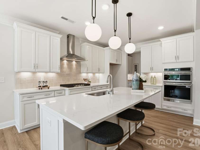 545 Cheryl Lynn Drive, Rock Hill, SC 29730.  MLS# CAR4314000, YatesRealty ID 43414. Kitchen