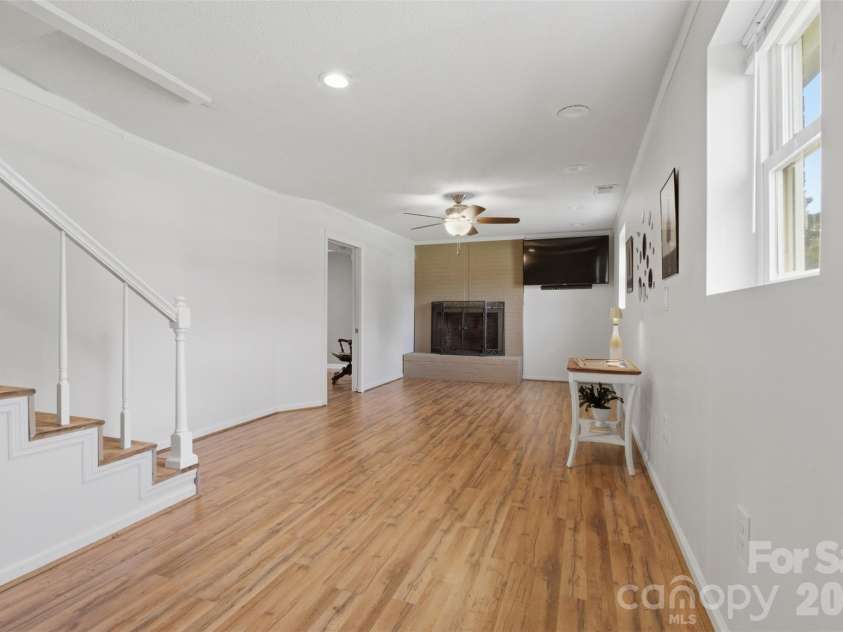 220 Hunstanton Drive, Winnsboro, SC 29180.  MLS# CAR4413754, YatesRealty ID 43417. Basement Living Area