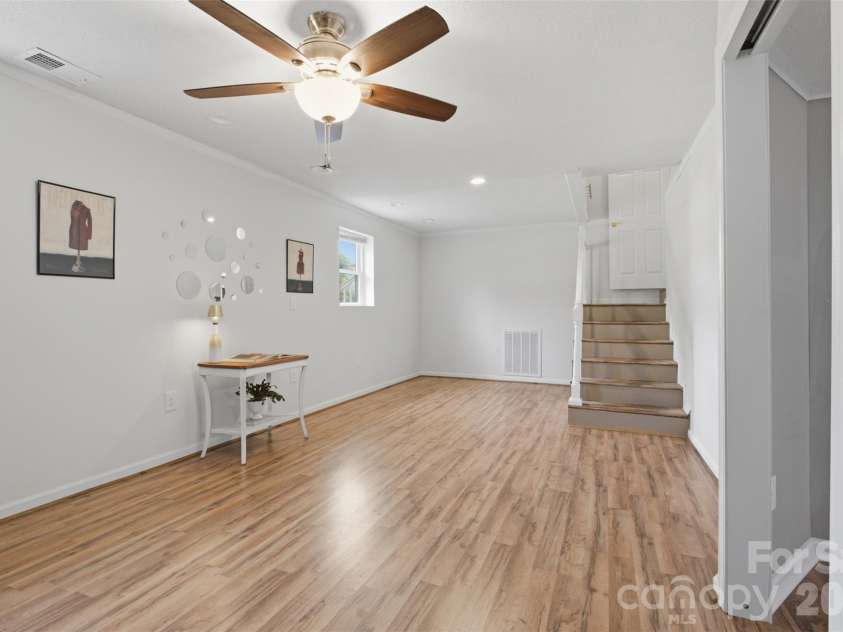 220 Hunstanton Drive, Winnsboro, SC 29180.  MLS# CAR4413754, YatesRealty ID 43417. Basement Living Area