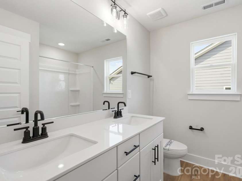 1433 Crooked Stick Drive, Rock Hill, SC 29730.  MLS# CAR4360974, YatesRealty ID 43418. Bath 2