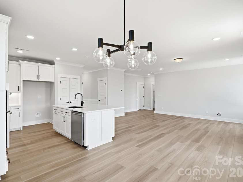 1433 Crooked Stick Drive, Rock Hill, SC 29730.  MLS# CAR4360974, YatesRealty ID 43418. Breakfast Area