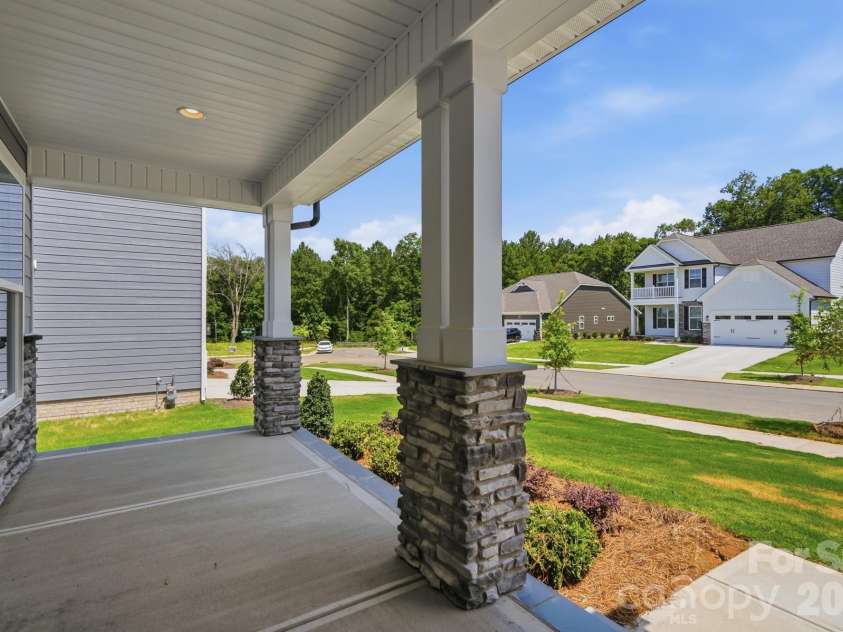 1433 Crooked Stick Drive, Rock Hill, SC 29730.  MLS# CAR4360974, YatesRealty ID 43418. Front Porch