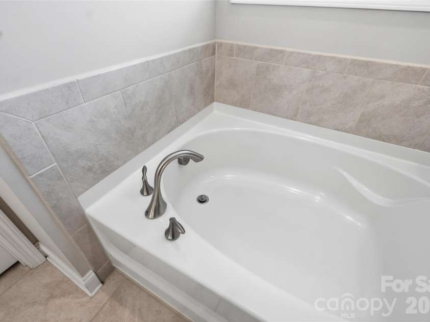 294 Robinwood Lane, Clover, SC 29710.  MLS# CAR4405763, YatesRealty ID 43420. 