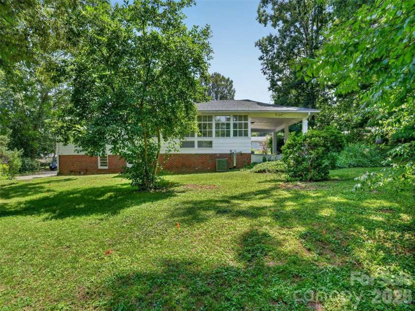 3112 Wesley Way, Hendersonville, NC 28792.  MLS# CAR4393295, YatesRealty ID 43422. 