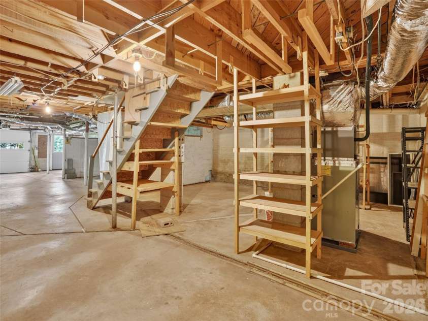 3112 Wesley Way, Hendersonville, NC 28792.  MLS# CAR4393295, YatesRealty ID 43422. Basement