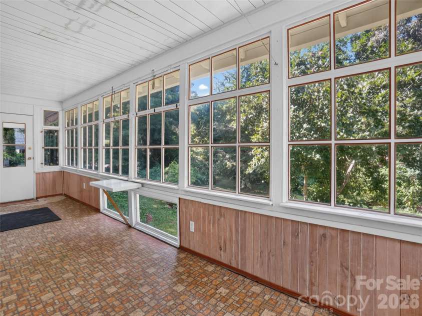 3112 Wesley Way, Hendersonville, NC 28792.  MLS# CAR4393295, YatesRealty ID 43422. Sunroom