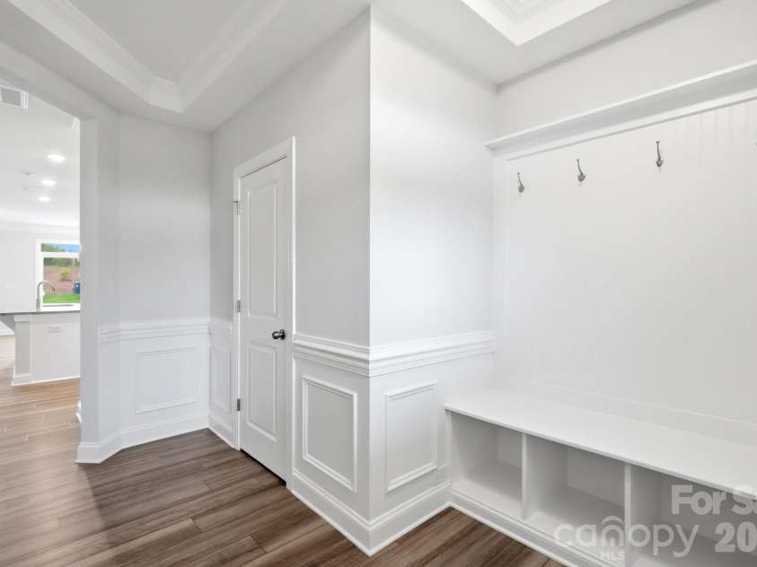 108 Pointer Trail, Troutman, NC 28166.  MLS# CAR4407688, YatesRealty ID 43423. Entryway