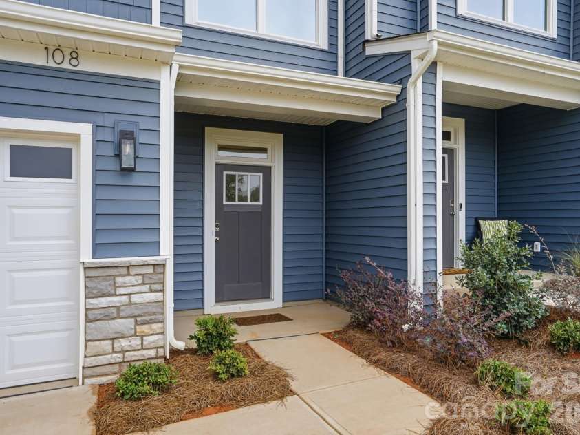 108 Pointer Trail, Troutman, NC 28166.  MLS# CAR4407688, YatesRealty ID 43423. Homesite 3 features an Ashland B floorplan