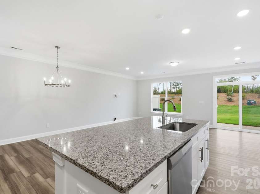 108 Pointer Trail, Troutman, NC 28166.  MLS# CAR4407688, YatesRealty ID 43423. Kitchen
