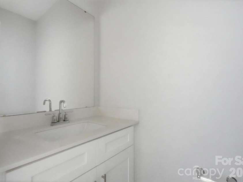 108 Pointer Trail, Troutman, NC 28166.  MLS# CAR4407688, YatesRealty ID 43423. Powder Bath