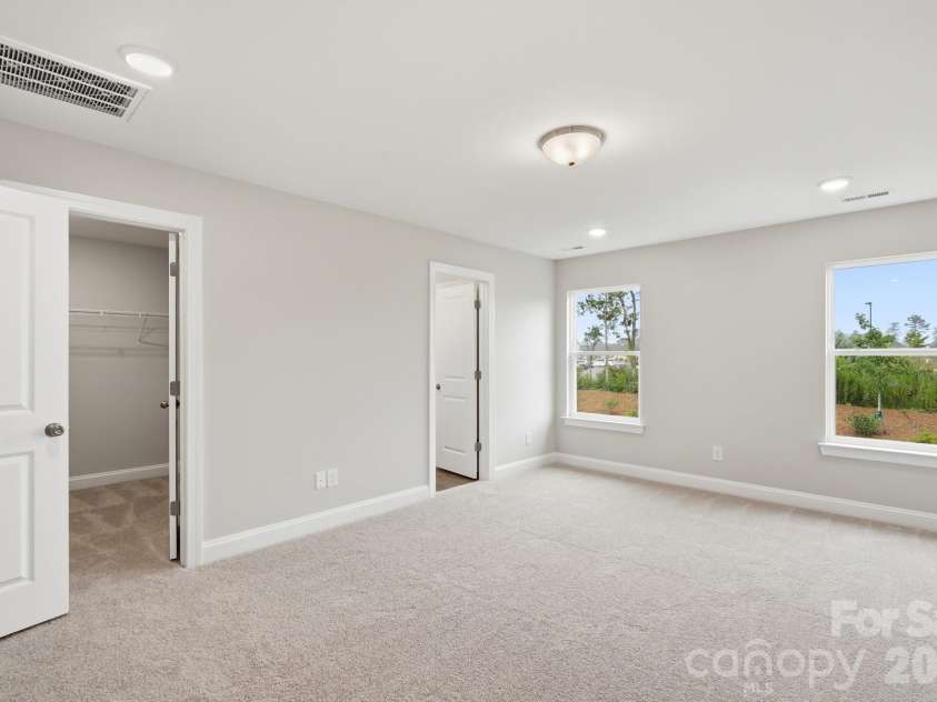 108 Pointer Trail, Troutman, NC 28166.  MLS# CAR4407688, YatesRealty ID 43423. Primary Bedroom
