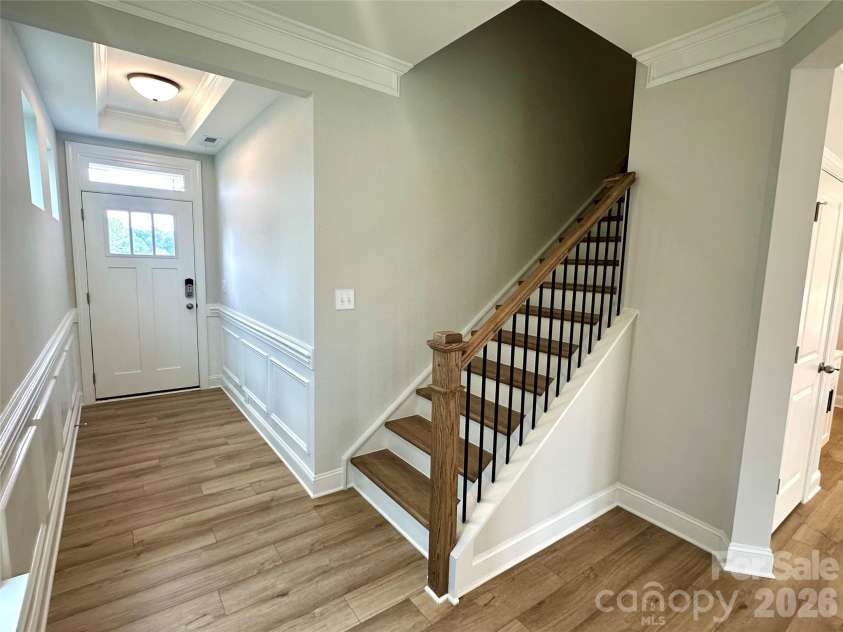 116 Pointer Trail, Troutman, NC 28166.  MLS# CAR4361184, YatesRealty ID 43424. Entryway