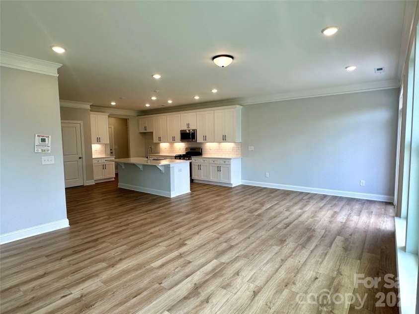 116 Pointer Trail, Troutman, NC 28166.  MLS# CAR4361184, YatesRealty ID 43424. Family Room