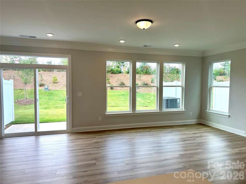 116 Pointer Trail, Troutman, NC 28166.  MLS# CAR4361184, YatesRealty ID 43424. Family Room